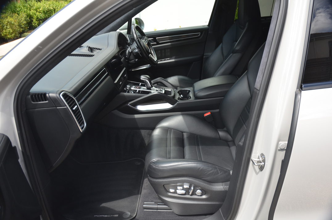 Porsche Cayenne Turbo Coupe gallery image 36