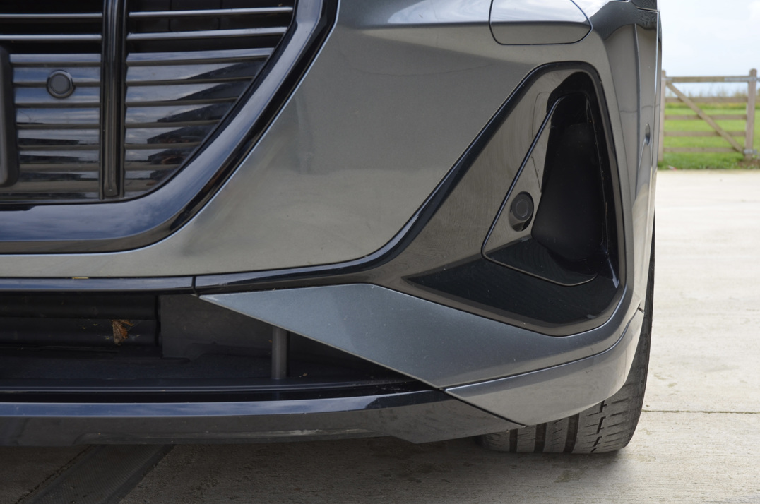 Audi E - Tron Launch Edition 55 Quattro 300Kw. gallery image 18