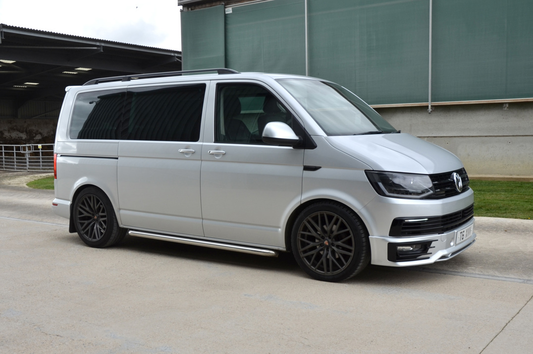 Volkswagen T-6 Transporter 2.0Ltr Caravelle SE TSI BMT Sport Line. gallery image 8