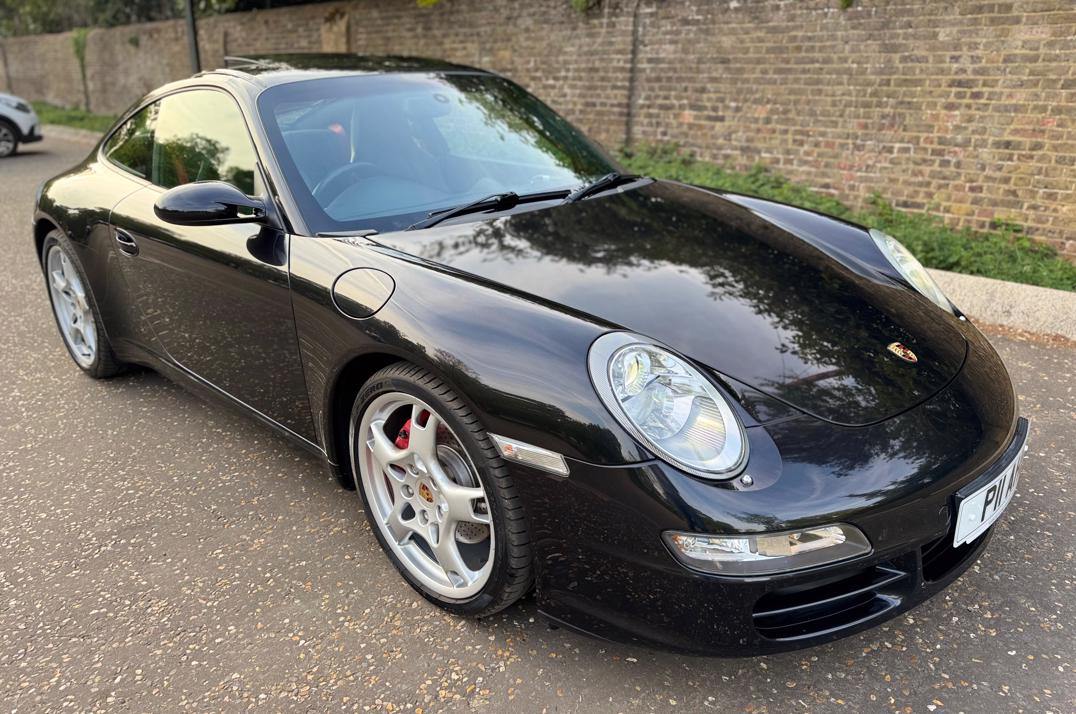 Porsche 911 Carrera 3.8s Tip Tronic Coupe .. gallery image 2