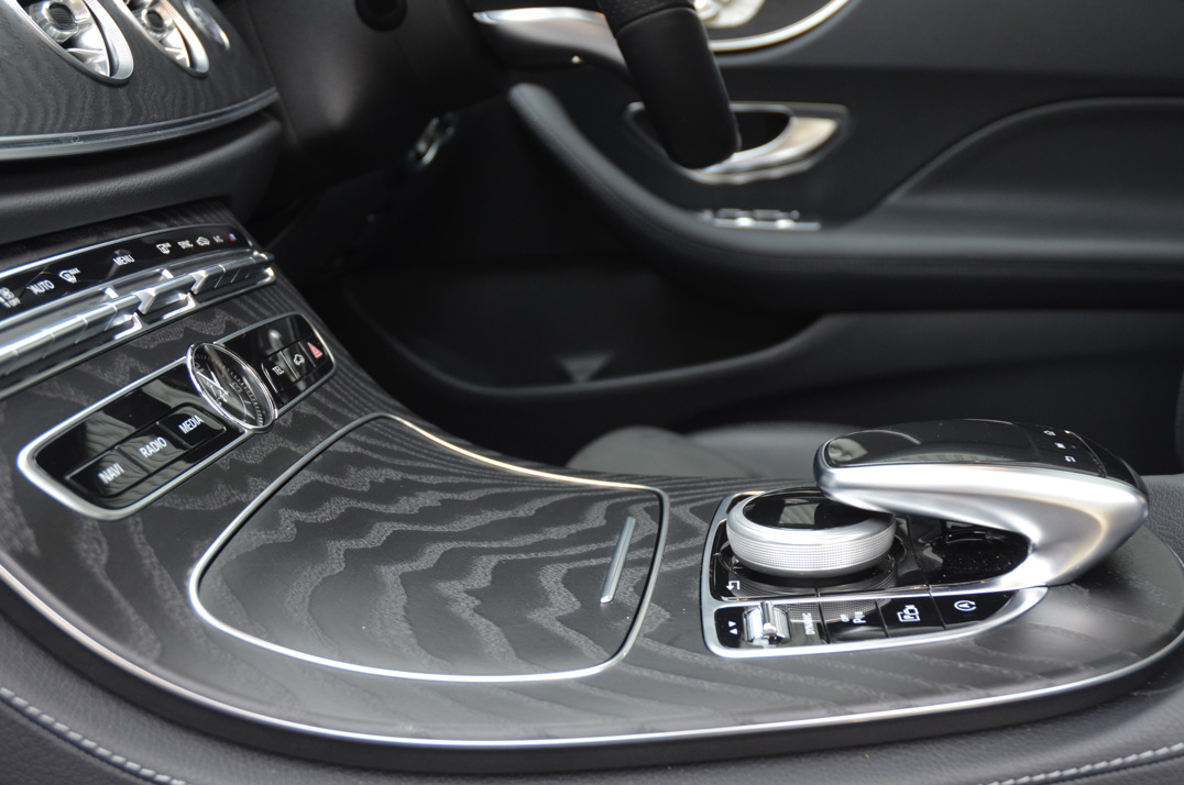 Mercedes Benz E400D AMG Line Premium plus D-4M Coupe. Px Welcome gallery image 37