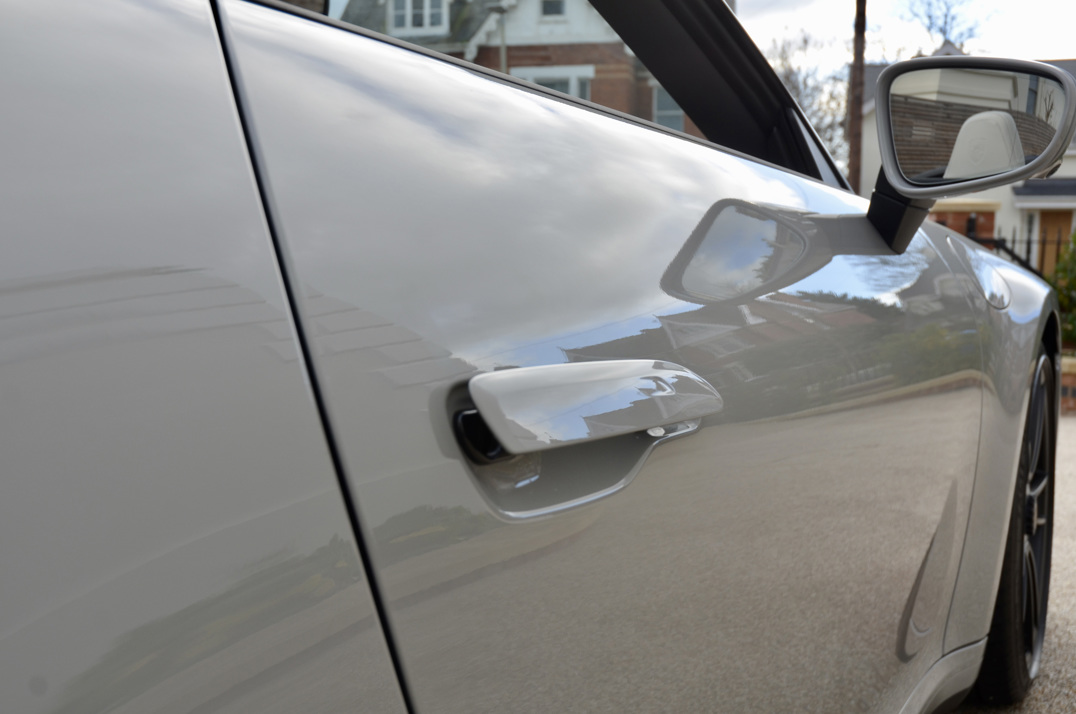 Porsche 911 Carrera 4 GTS Cabriolet gallery image 27