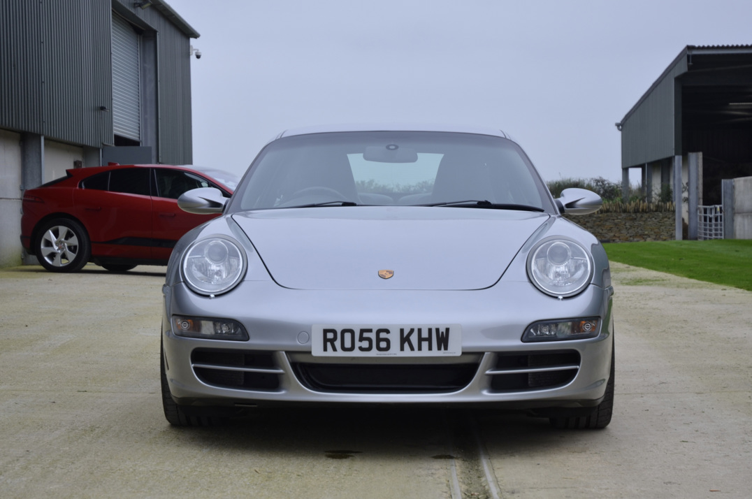 Porsche 911 Carrera 4s Manual gallery image 9