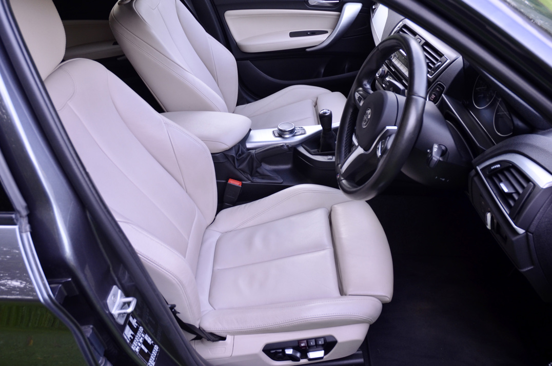 BMW 120D M SPORT gallery image 23