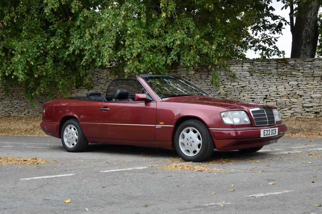 Mercedes E220 Cabriolet Sport Line gallery image 3
