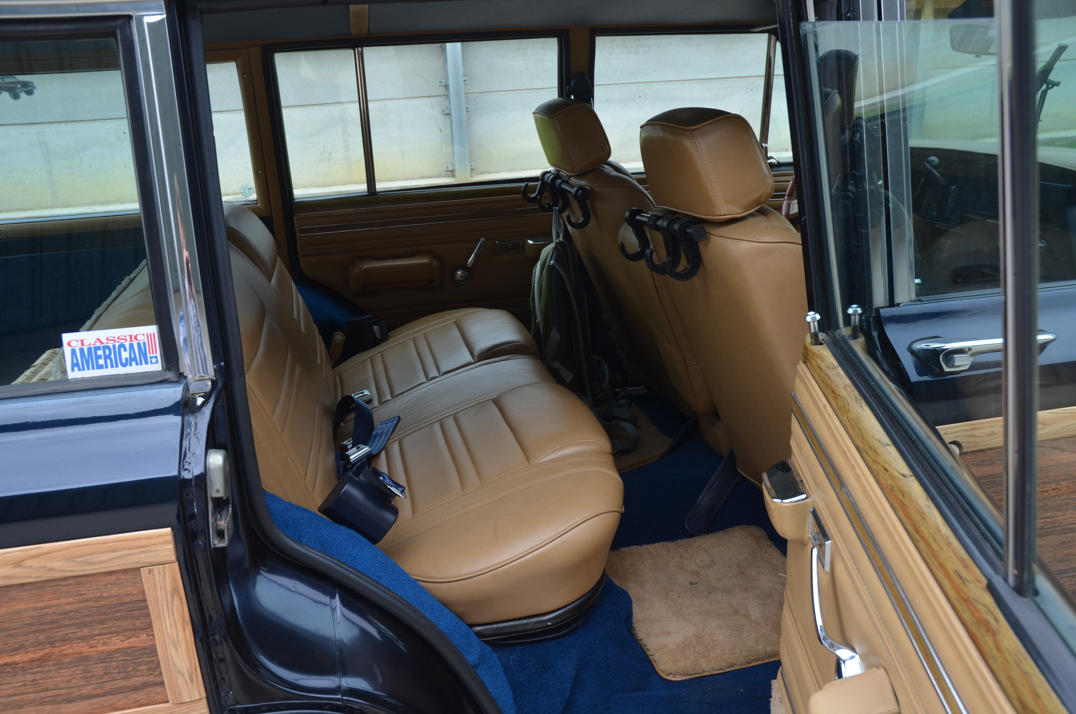 Jeep Grand Wagoneer 5.900cc V8 Auto gallery image 36