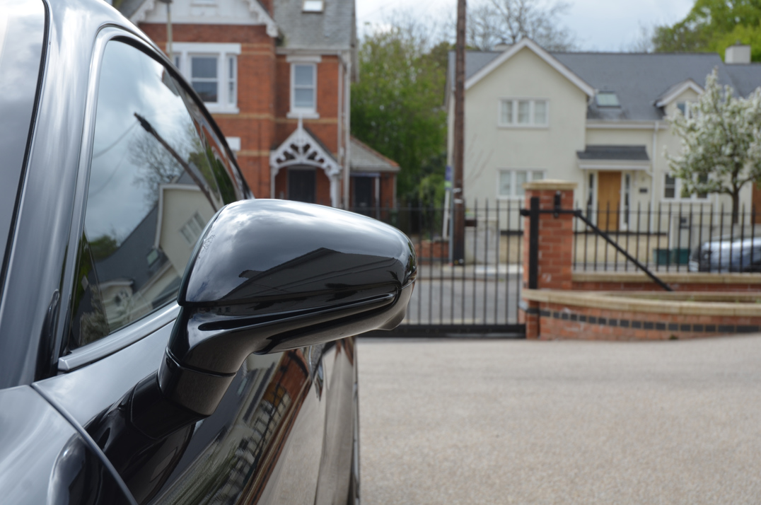 Porsche Taycan Turbo S gallery image 32