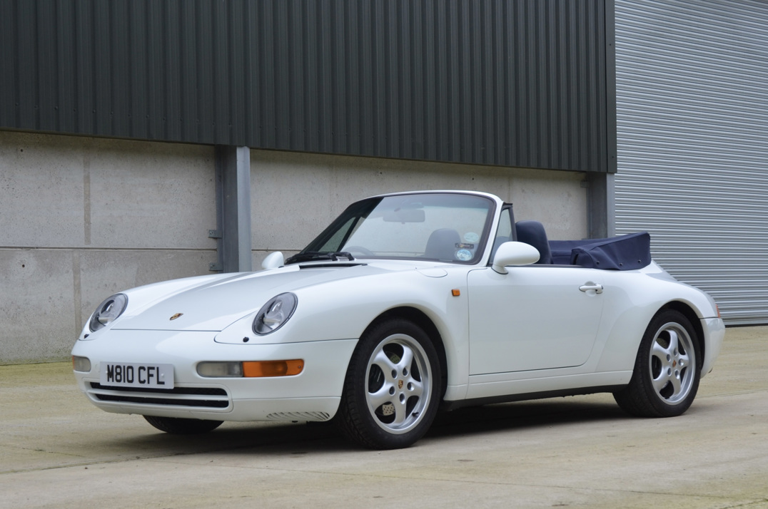 Porsche 911 (993) Carrera 3.6 Manual Cabriolet. gallery image 12