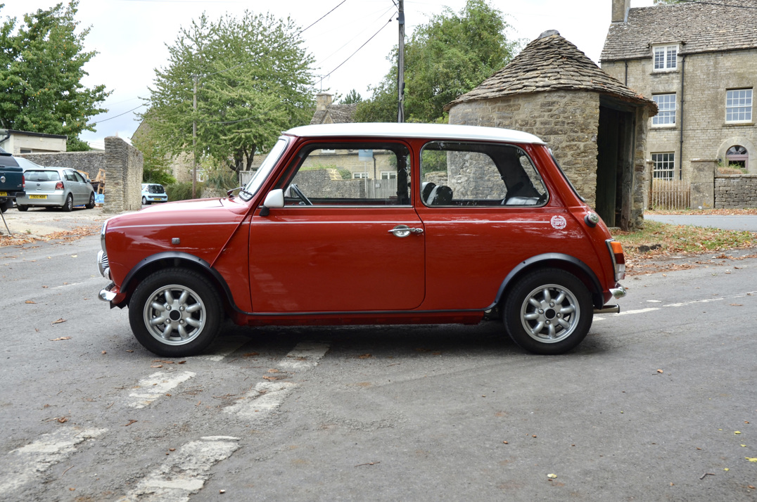 Mini Cooper 1275cc Fully restored gallery image 11