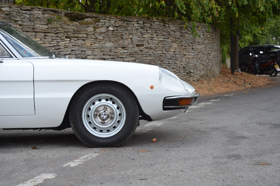 Alfa Romeo 2000 Veloce Spider 1972 gallery image 24
