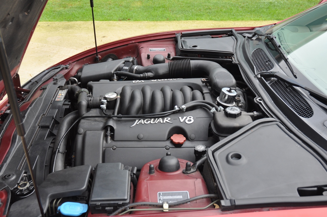 Jaguar XK8 Convertible gallery image 31