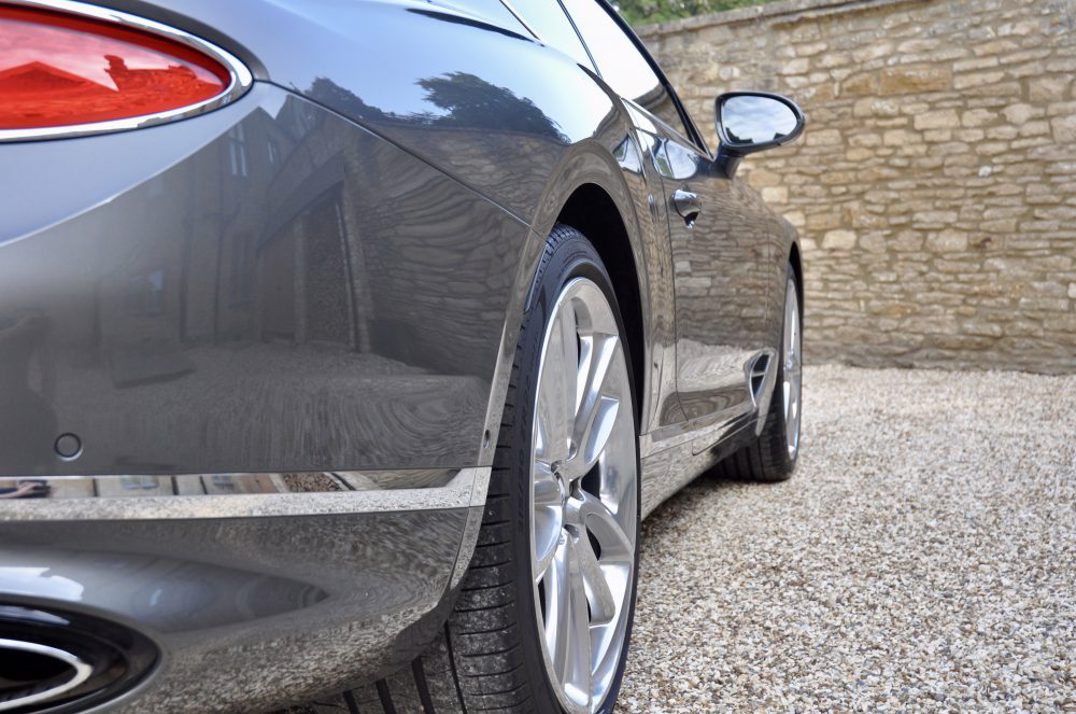 Bentley Continental 6.0 W12 GT gallery image 15