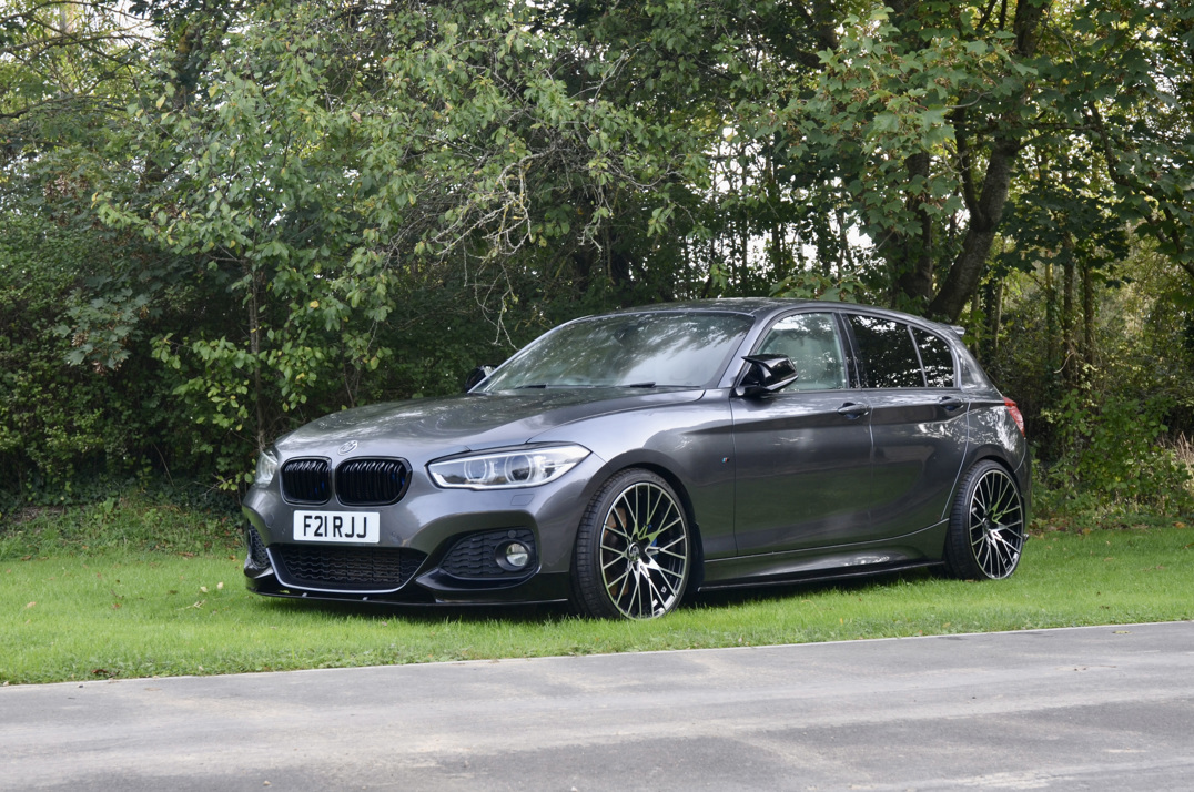 BMW 120D M SPORT gallery image 1