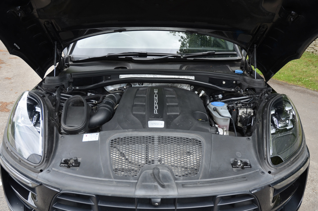 Porsche Macan 3.0 S PDK. 17K In optional extras FP+PSSH gallery image 52