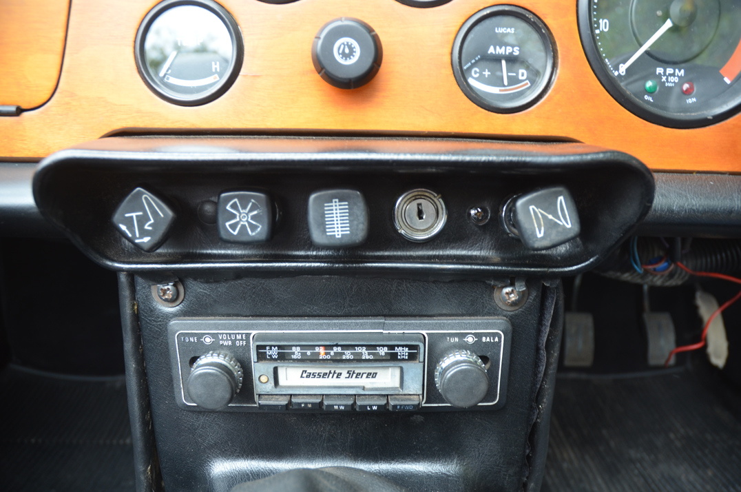 Triumph TR-6 PI CP150. gallery image 47