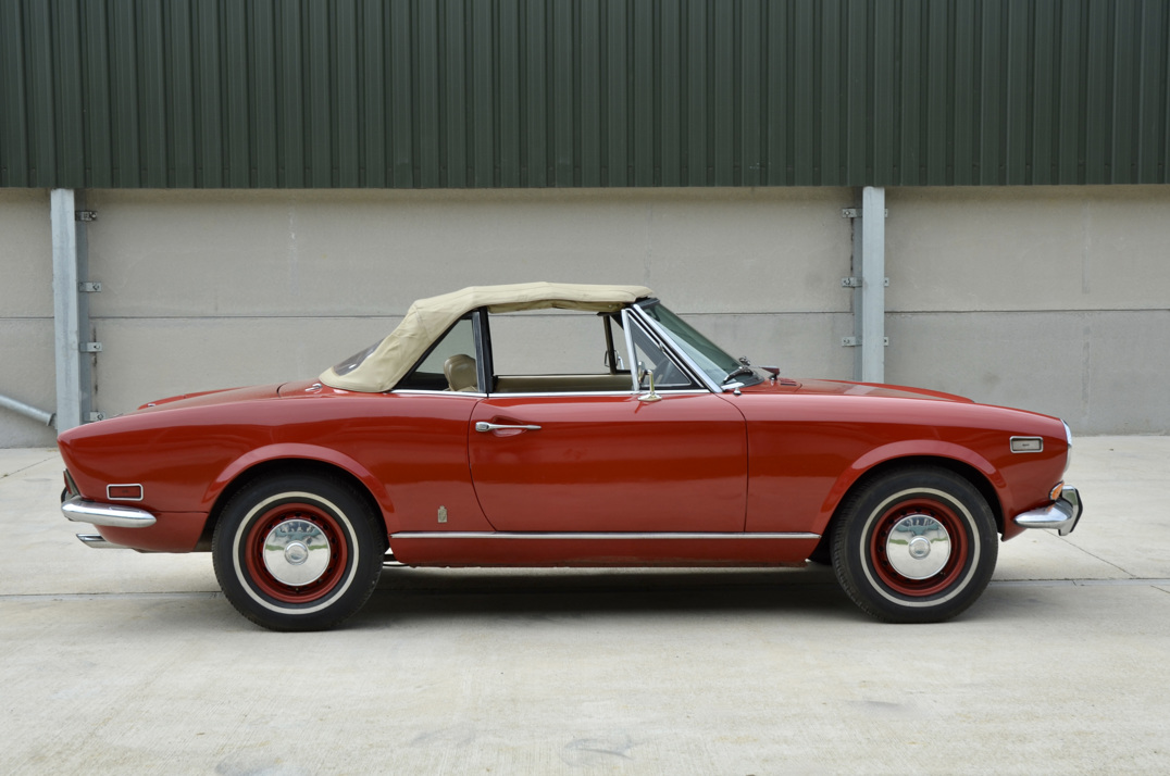 Fiat 124 Spider 1.6 gallery image 9