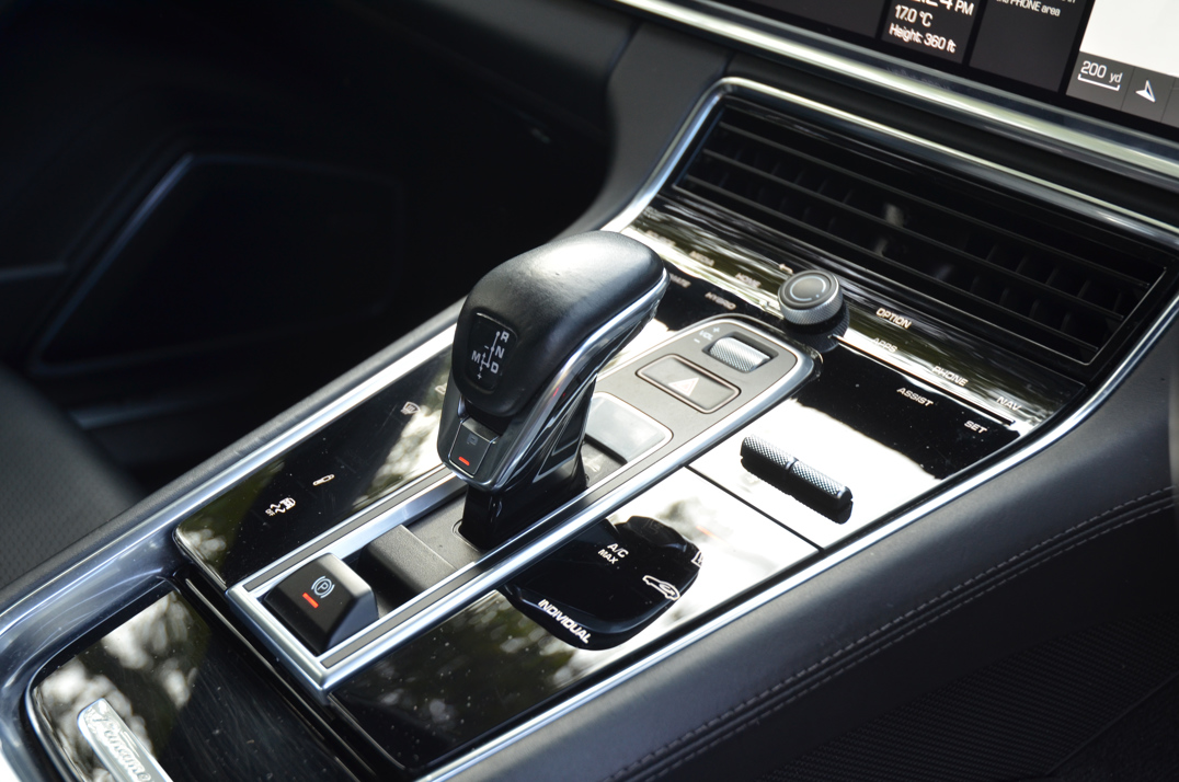 Porsche Panamera 2.9 V6 E-Hybrid 17.9KW Gen 2.2 gallery image 56