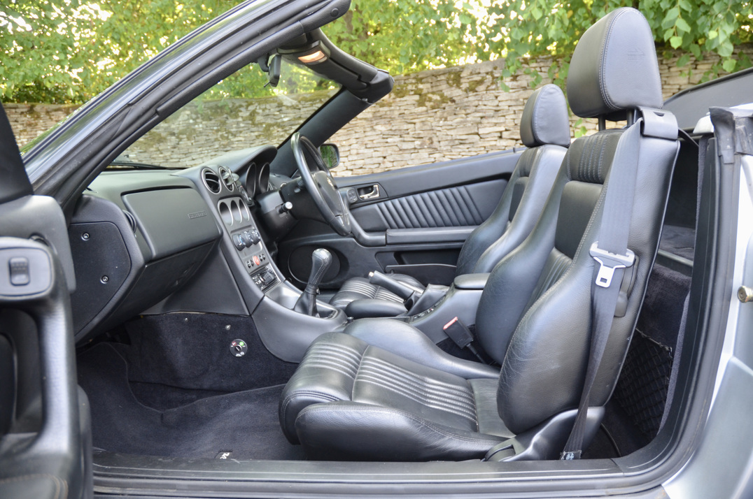 Alfa Romeo Spider 2.0 JTS Lusso Convertible by Pininfarina gallery image 39