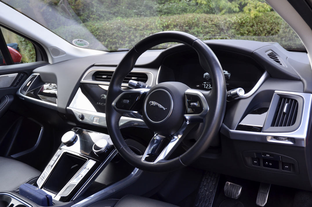 Jaguar - I Pace 400 - 90kWh HSE SUV 5dr Electric Auto 4WD (400 ps) gallery image 30