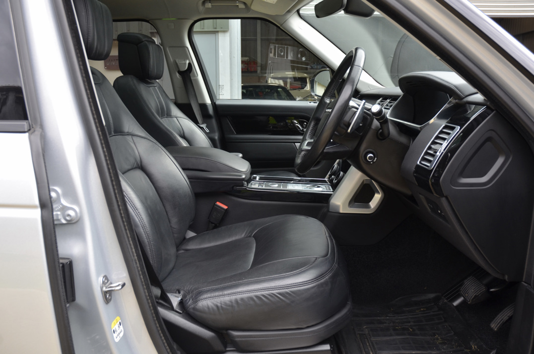 Land Rover Range Rover Autobiography   2.0 P400e gallery image 30