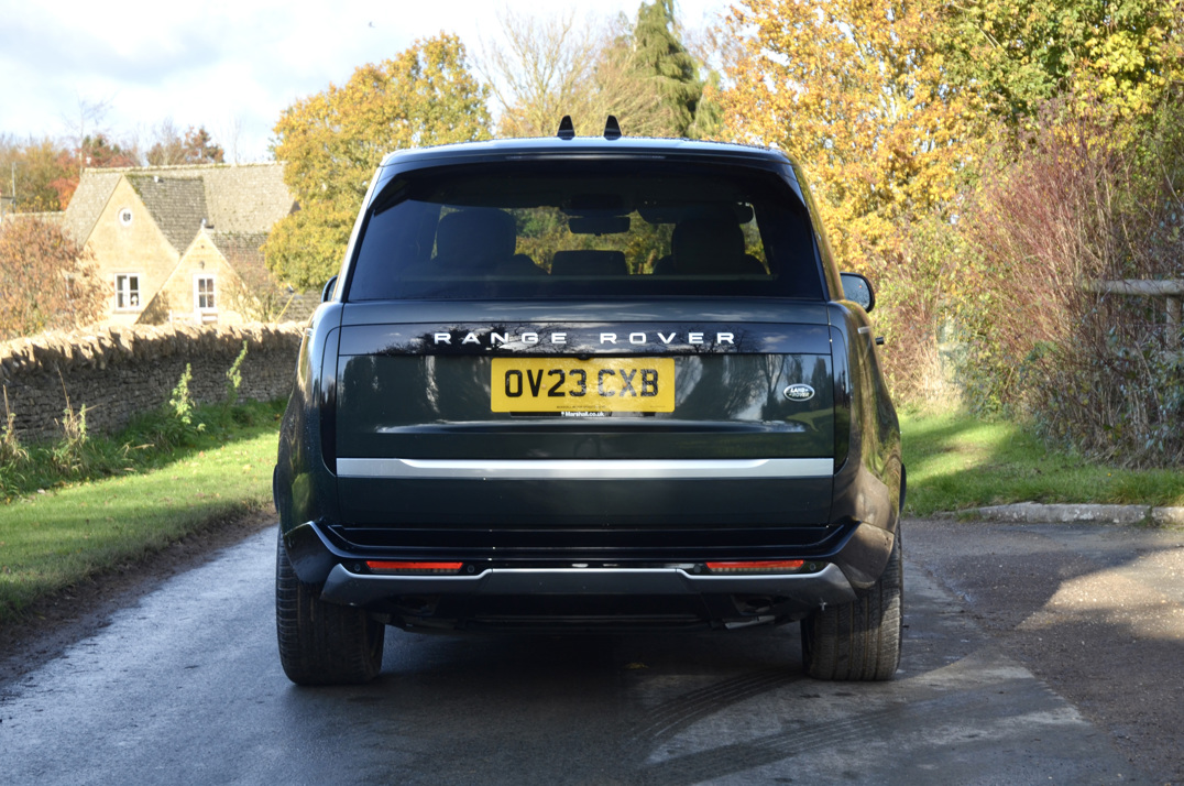 Land Rover Range Rover 3.0ltr P440e Autobiography gallery image 6
