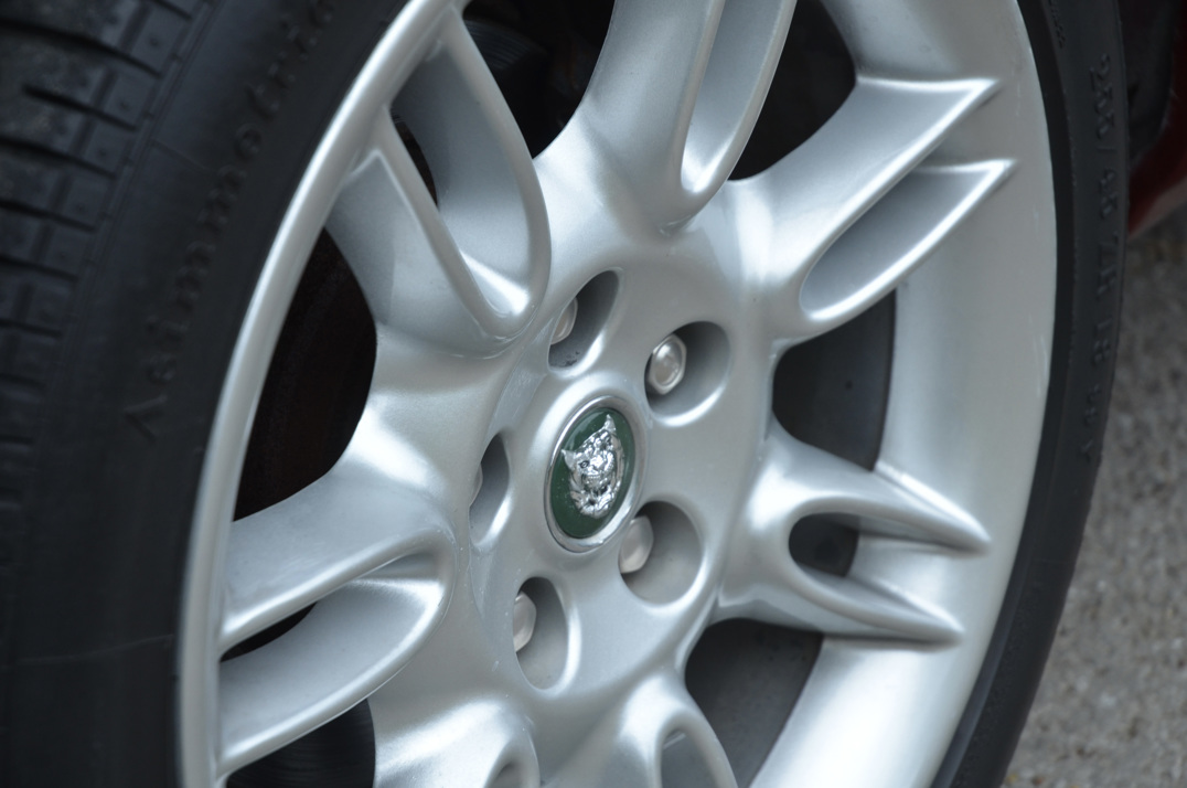 Jaguar XK8 Cabriolet. Just 30,000 Miles. Superb gallery image 30