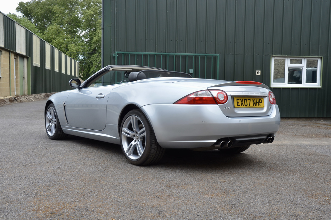 Jaguar XKR 4.2 Auto Convertible gallery image 8