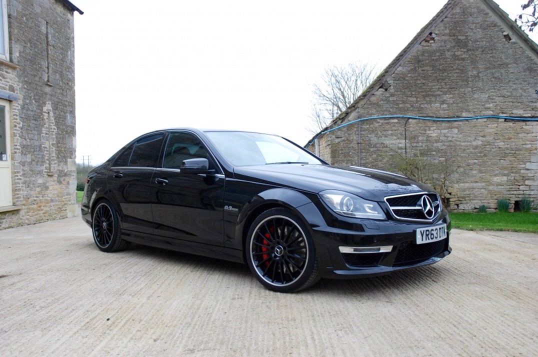 2013 Mercedes C63 AMG Saloon. gallery image 1