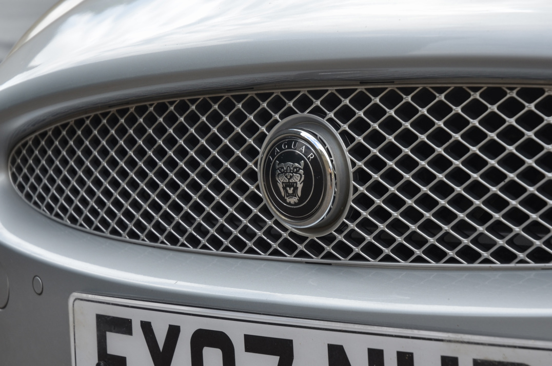 Jaguar XKR 4.2 Auto Convertible gallery image 25