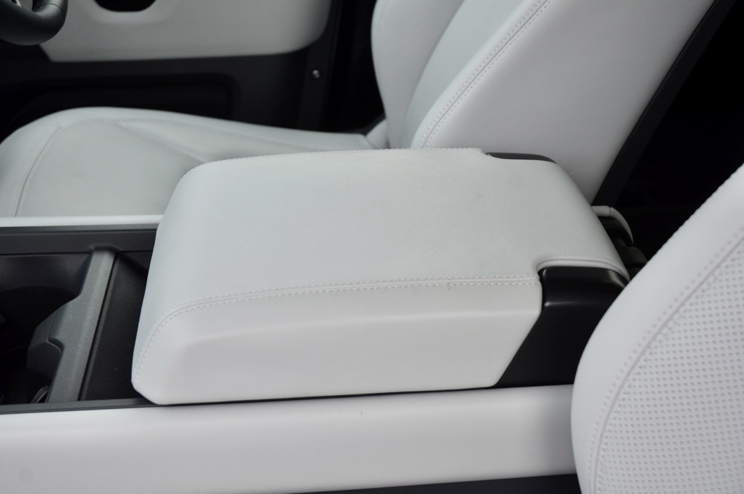 Land Rover Defender 90 X Dynamic HSE 3.0D MHEV gallery image 47