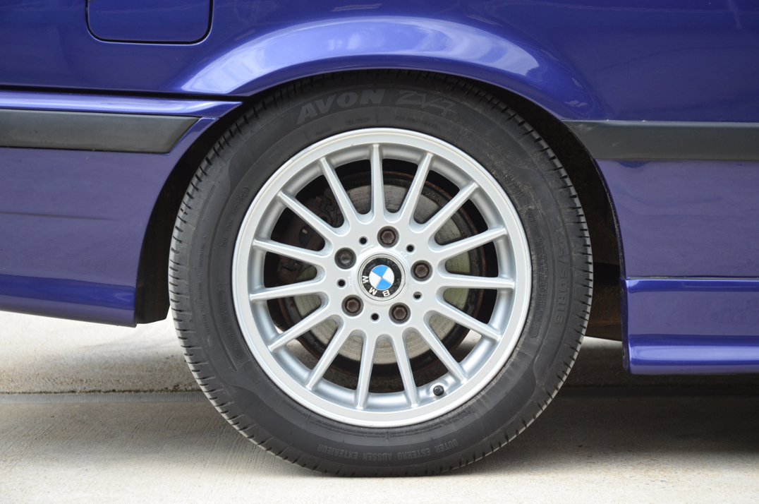 BMW 328I SE Auto Convertible gallery image 26