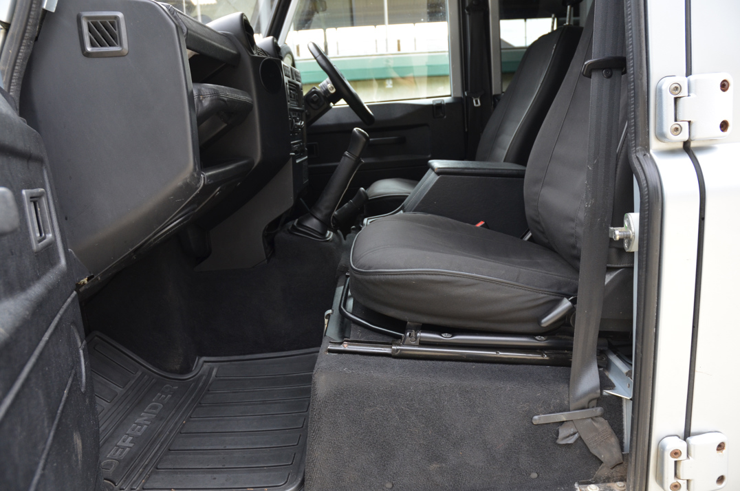 Land Rover Defender 110 XS SW / LWB. gallery image 30