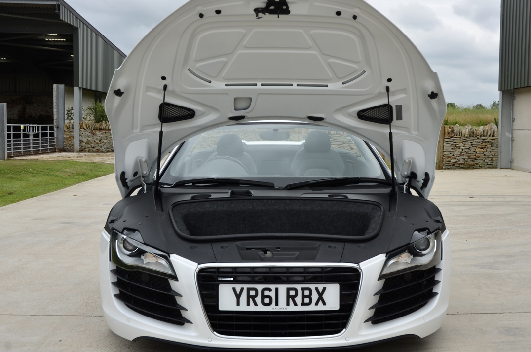 Audi R8 Spyder V8 Manul . gallery image 49