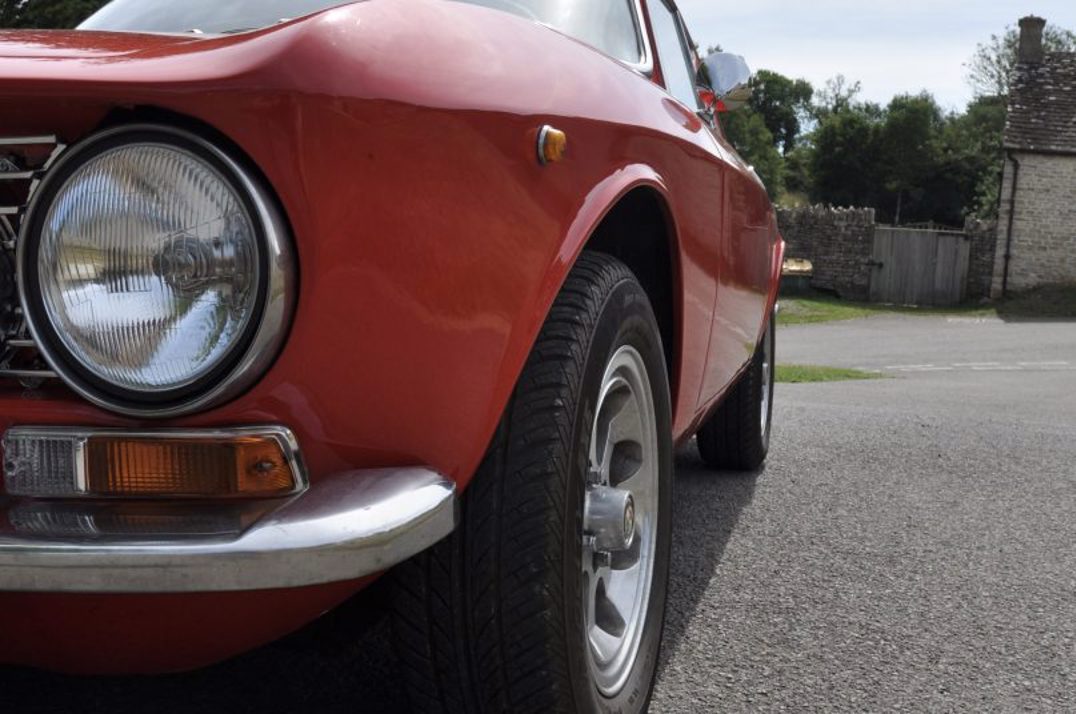 Alfa Romeo 2000 GTV Coupe gallery image 12