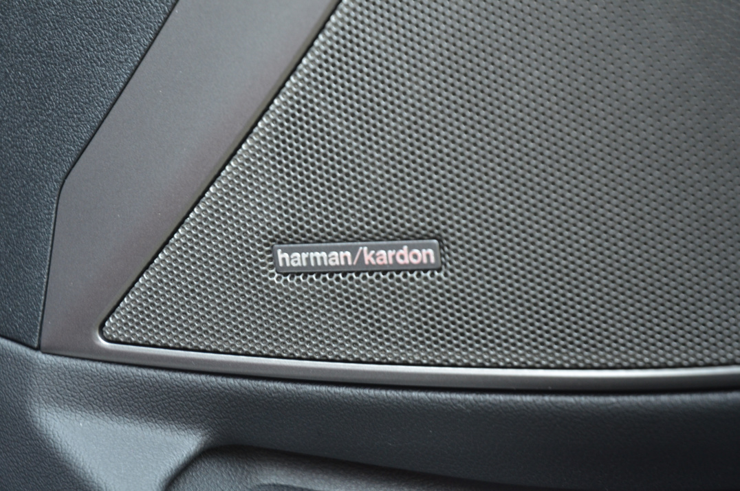 BMW - M340D MHEV X Drive Touring. gallery image 41