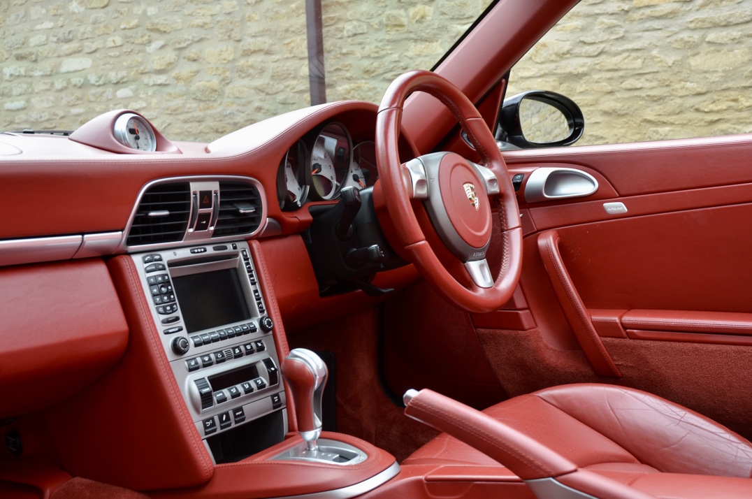 Porsche 911 Turbo Cabriolet Tip-Tronic gallery image 44