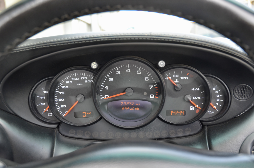 Porsche 911 996 Carrera 4 Cabriolet. gallery image 33