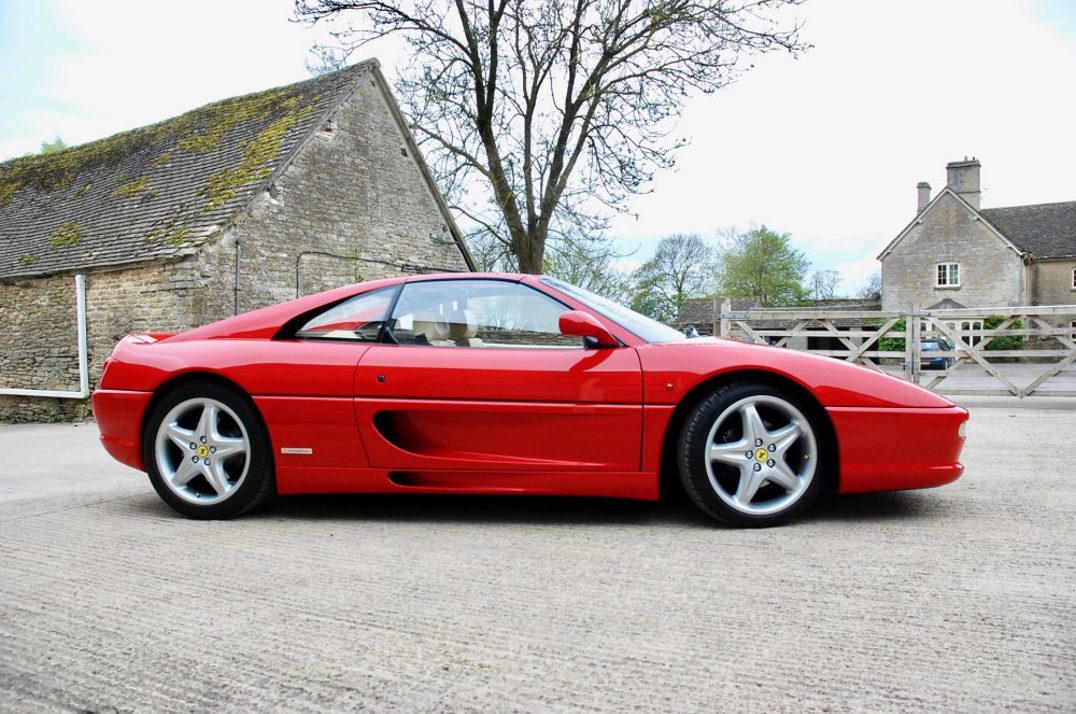 Ferrari 355 GTS gallery image 1