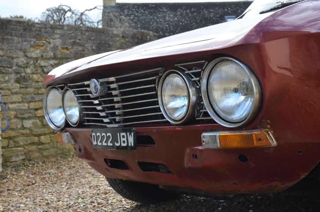Alfa Romeo 2000 GTV Coupe (1) gallery image 16