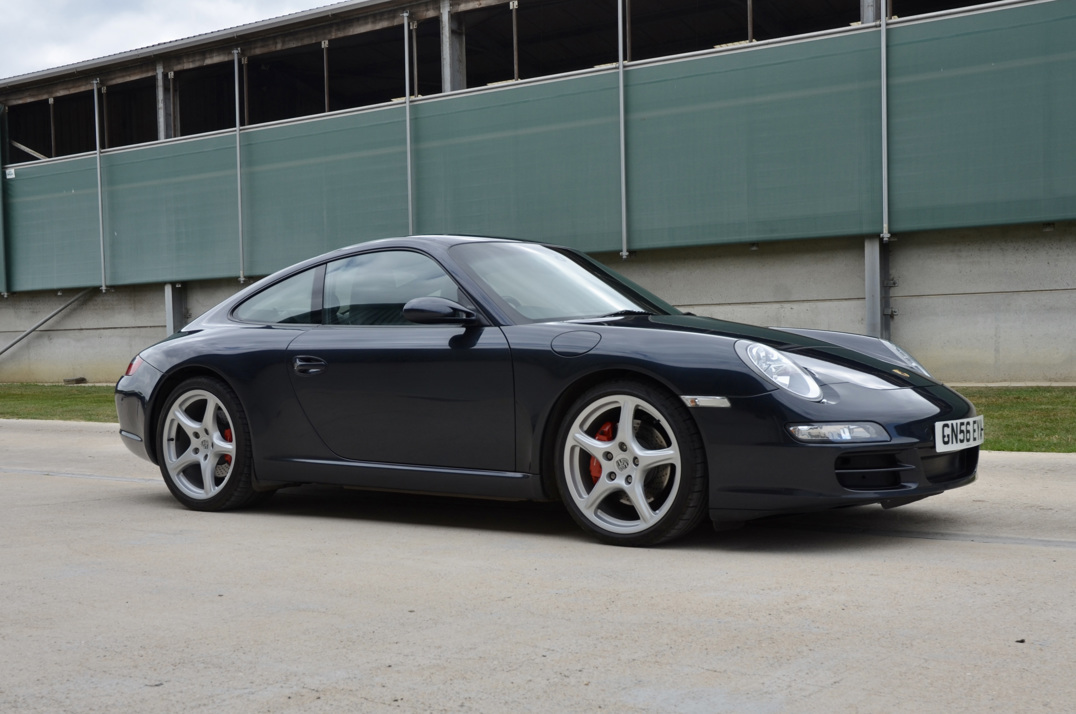 Porsche 911 Carrera s Coupe (1) gallery image 4
