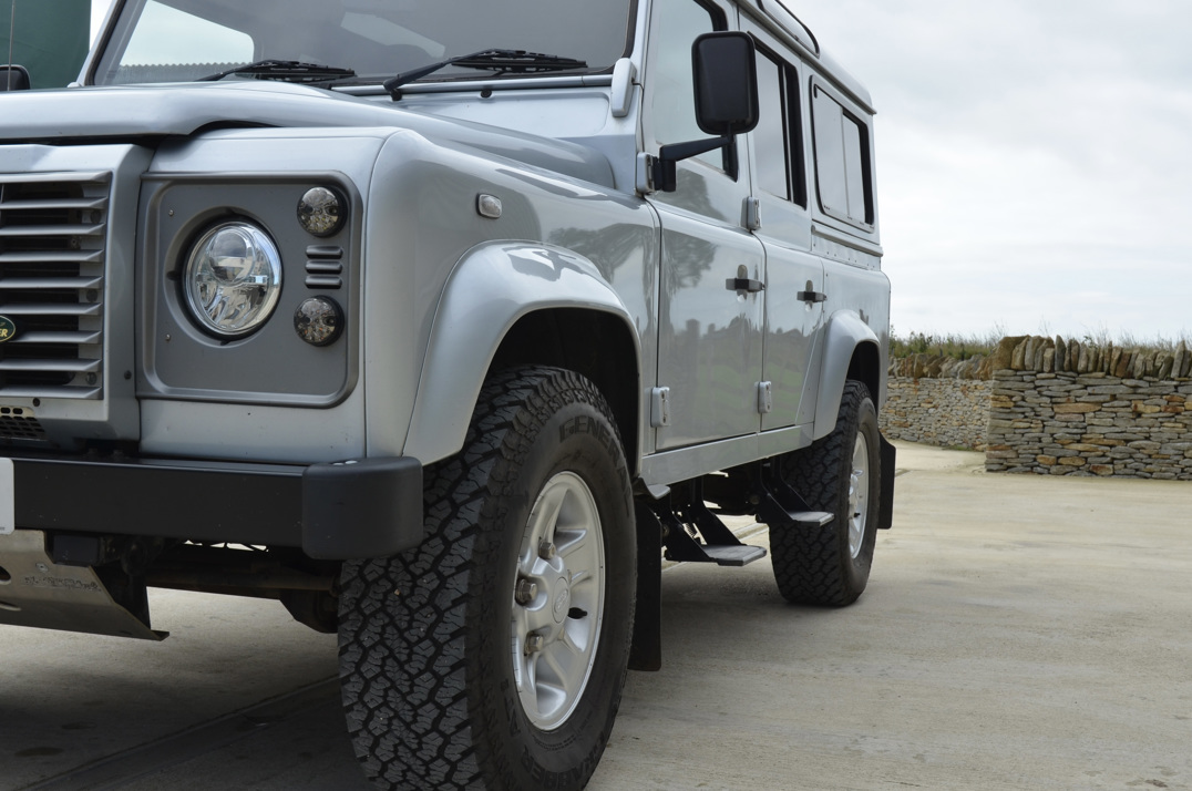 Land Rover Defender 110 XS SW / LWB. gallery image 11