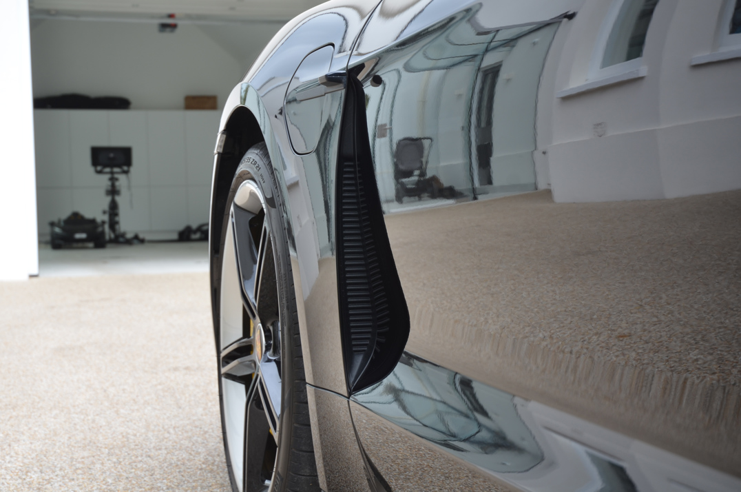 Porsche Taycan Turbo S gallery image 28