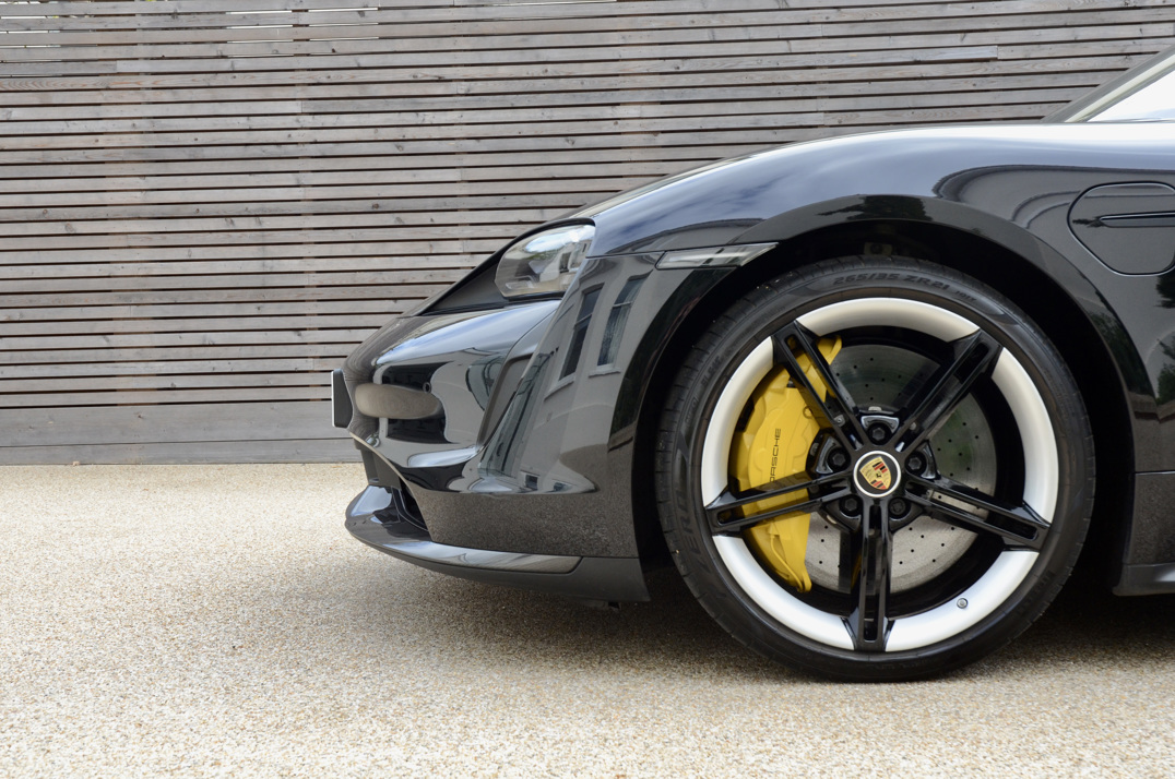 Porsche Taycan Turbo S gallery image 20