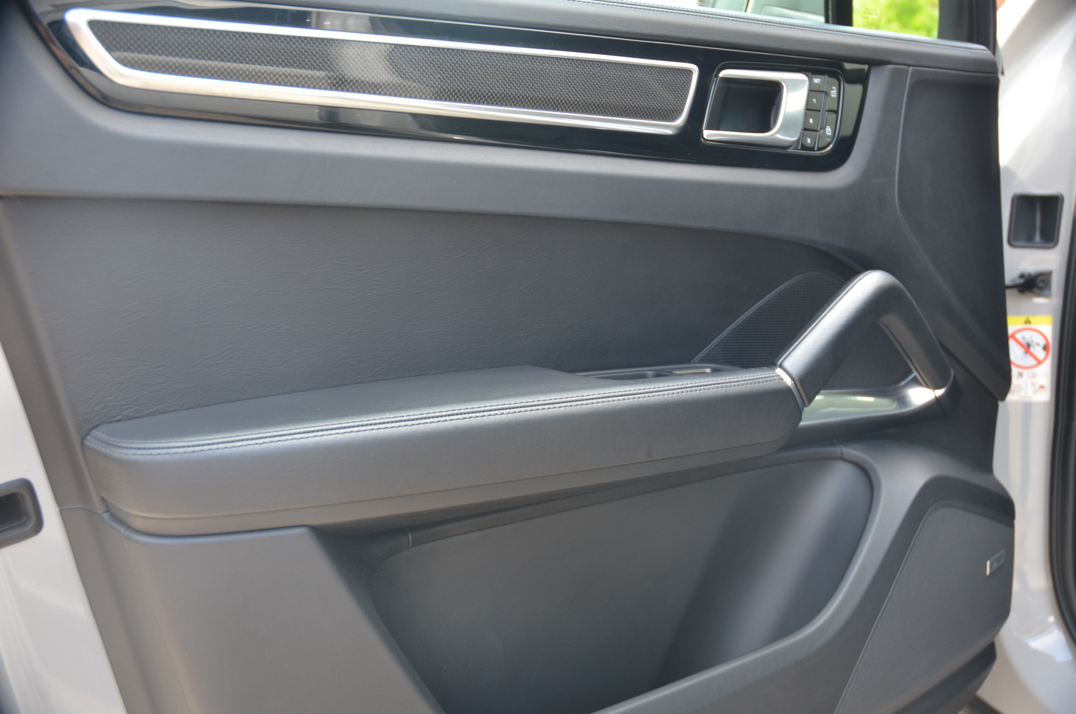 Porsche Cayenne Turbo Coupe gallery image 34