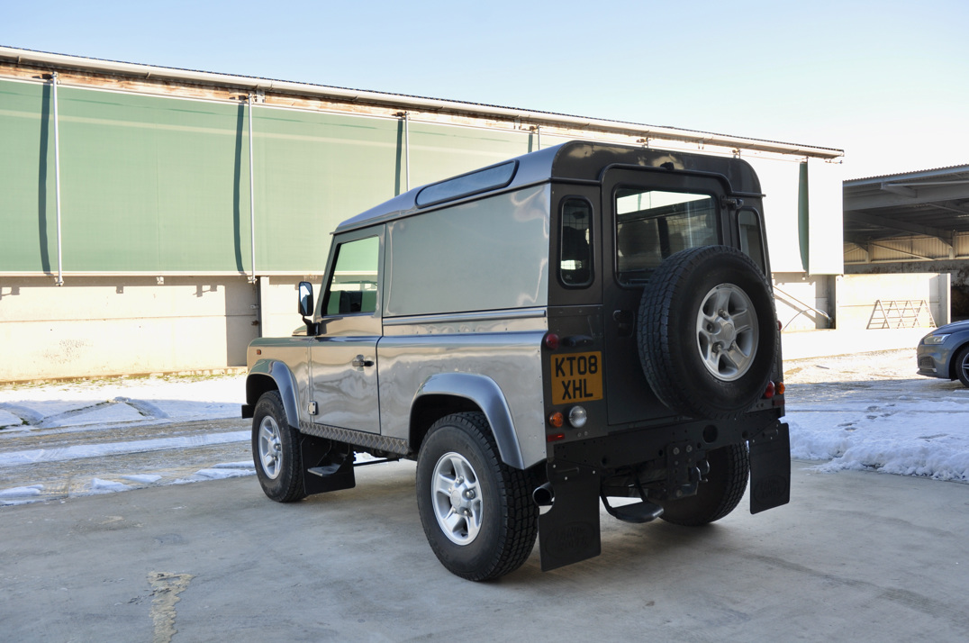 Defender 90. gallery image 5