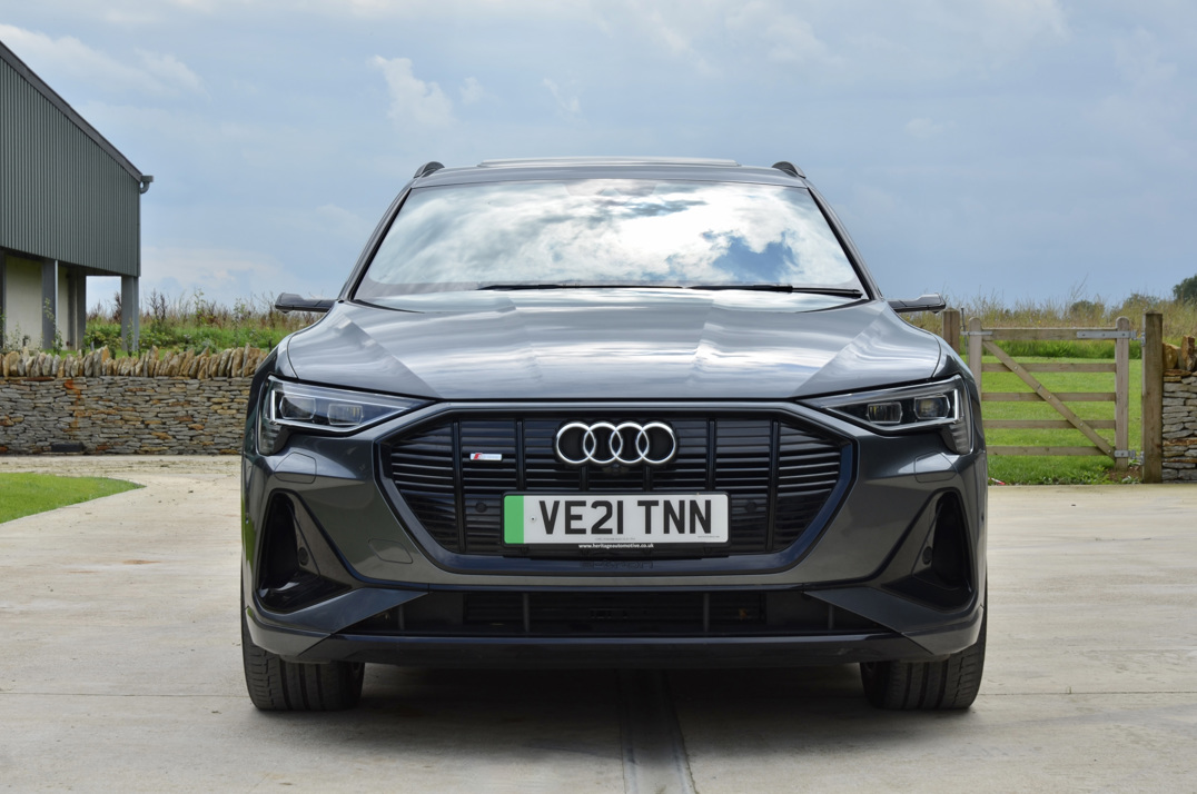 Audi E - Tron Launch Edition 55 Quattro 300Kw. gallery image 4