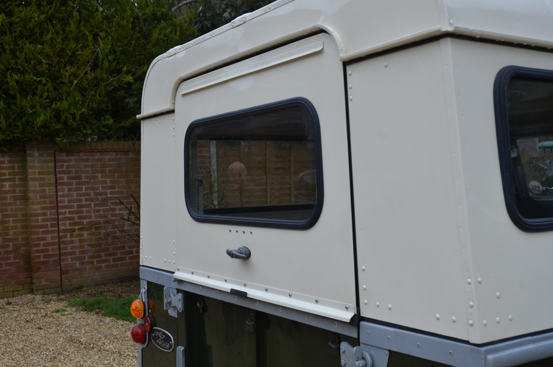 Land Rover Series II gallery image 14