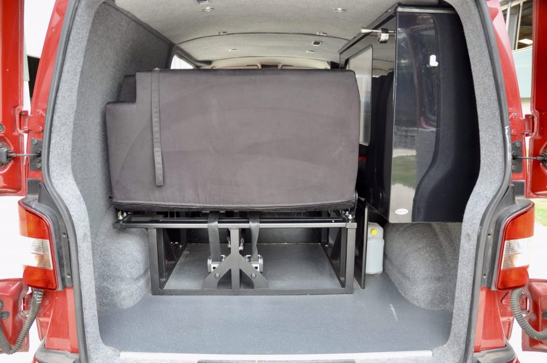 Volkswagen Transporter T5 LWB Auto Camper van. gallery image 23