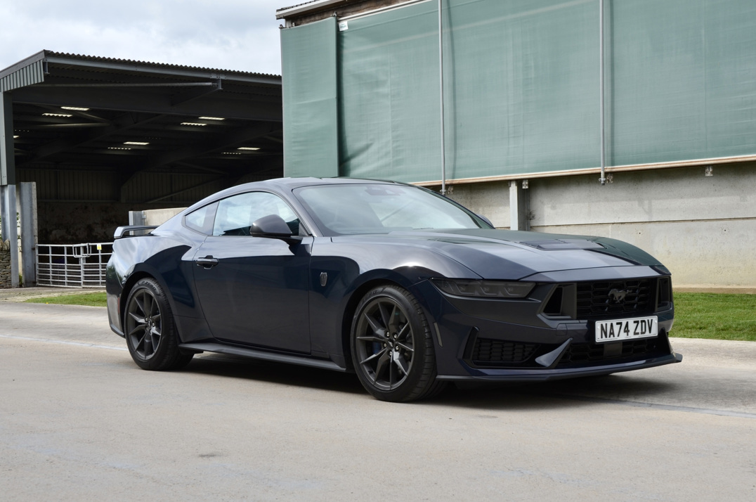 Ford Mustang 5.0 V8 Dark Horse Coupe Selshift - Euro 6. gallery image 4