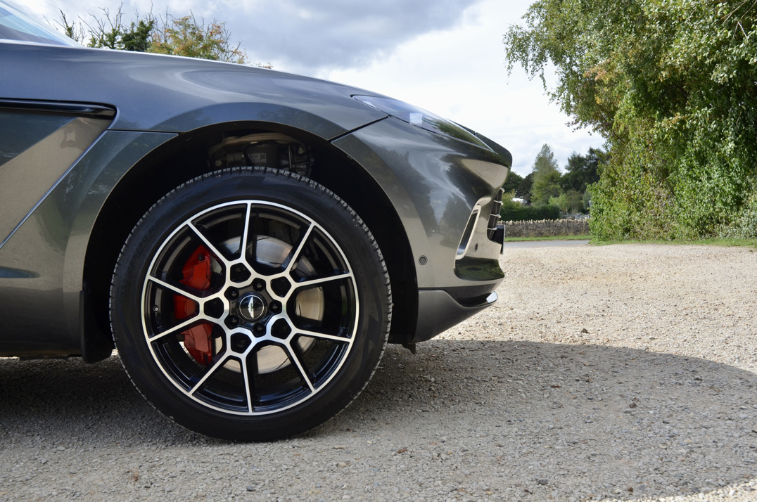 Aston Martin DBX 4.0 V8. gallery image 31